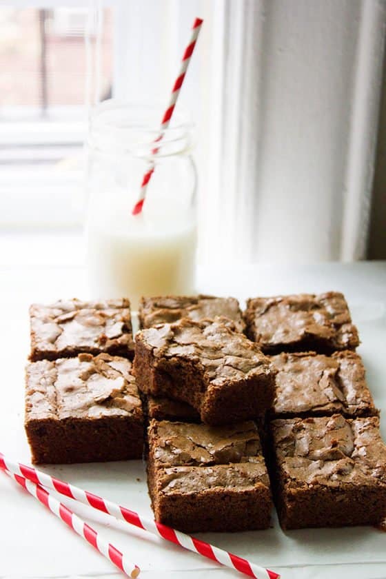 Fudge Brownies. These thick brownies are made from scratch, Chewy, Fudgy, and chocolaty brownies. It is a one bowl brownie recipe with crispy and crackly top. www.munatycooking.com | @munatycooking