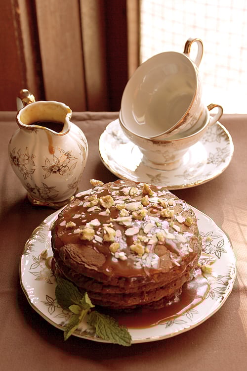 Chocolate Pancake with Caramel Sauce Munaty Cooking