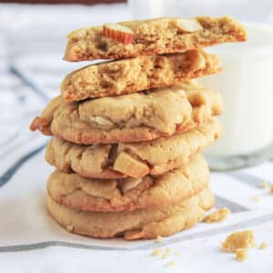 Mixed nuts cookies feature image 2026.