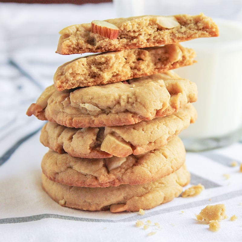 Mixed nuts cookies feature image 2026.