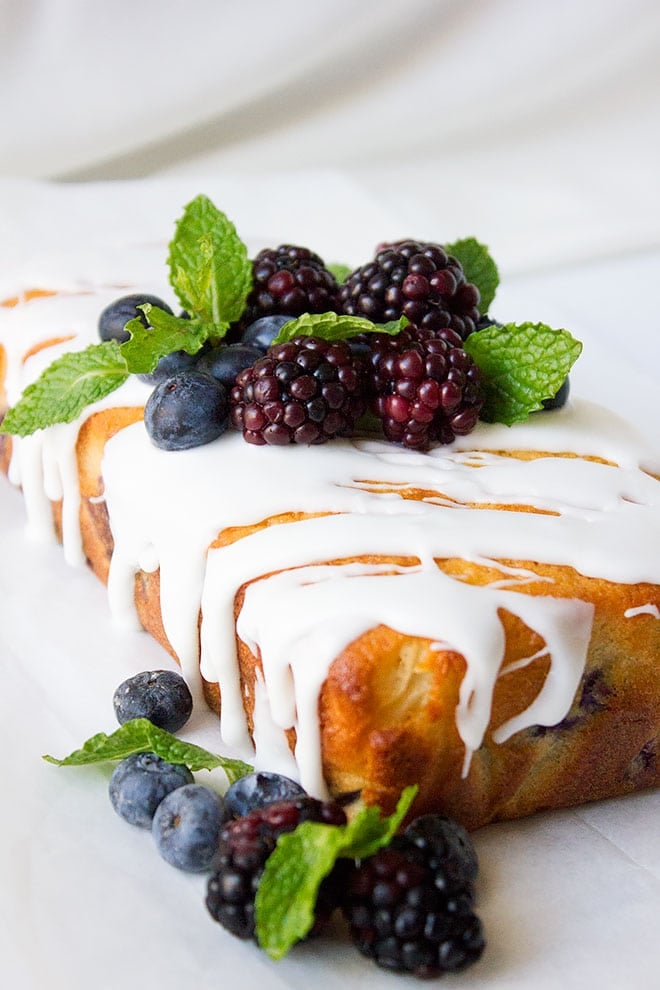 Lemon Blueberry Buttermilk Cake. A delicious ad refreshing cake, perfect for the summer yet you can enjoy it any time. Moist and the flavor is phenomenal. www.munatycooking.com | @munatycooking
