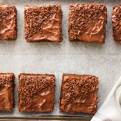 chocolate cake bars with Chocolate pudding 1