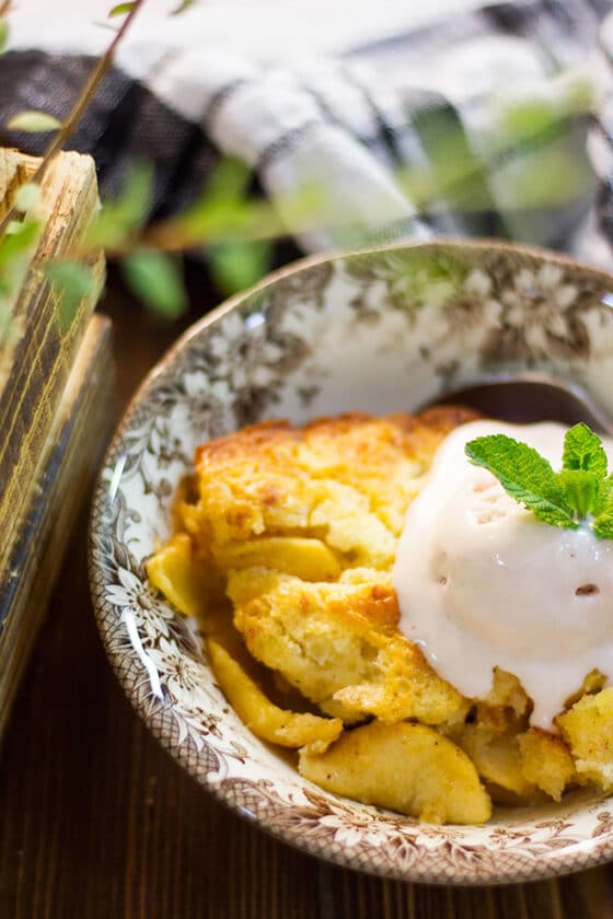 Homemade Apple Cobbler Southern Style