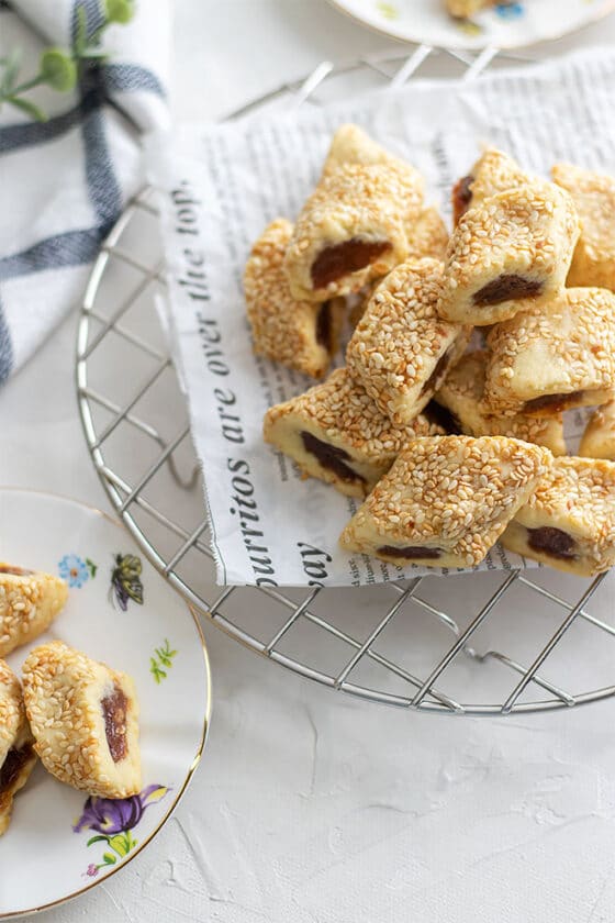 Authentic Date Cookies (Lebanese Cookies)