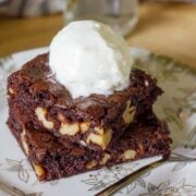 Eggless brownies feature image 2023.