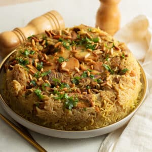 Maqluba made with lamb meat with bones freshly prepared.