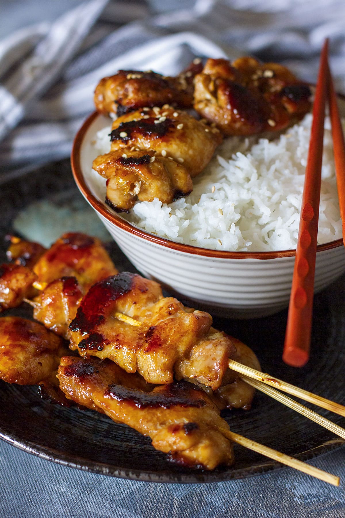 Freshly prepared flavorful chicken skewers.