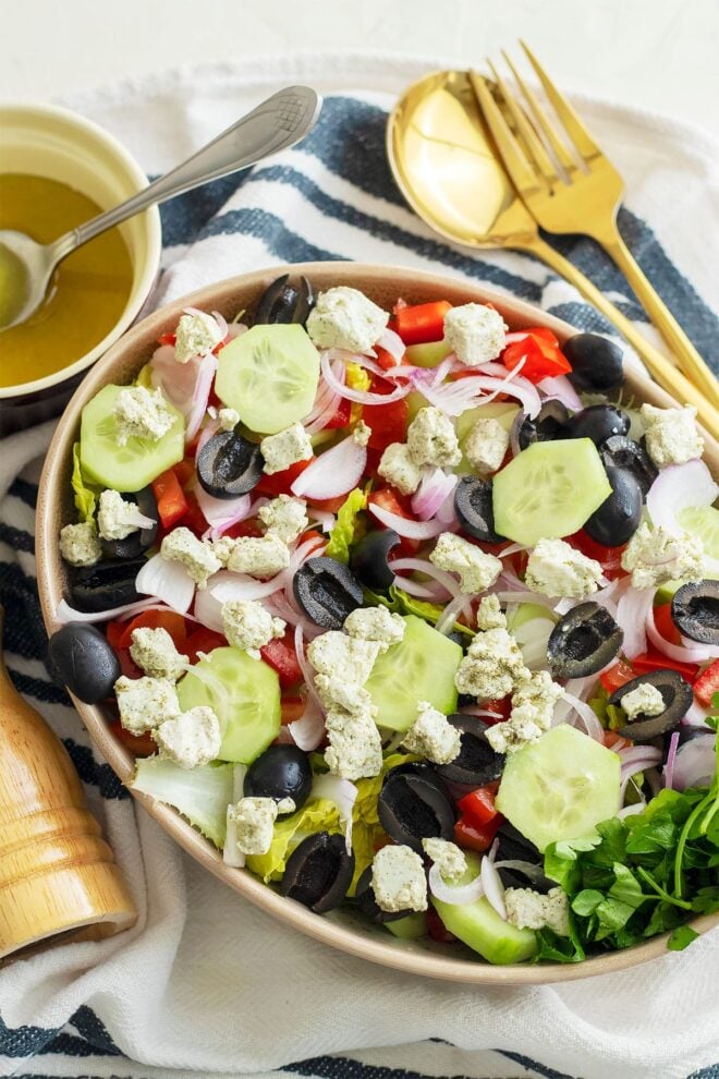 Showing fresh vegetable salad in a bowl.